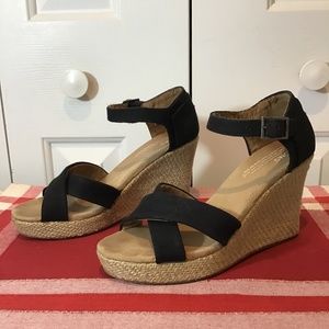 Toms wedge sandals